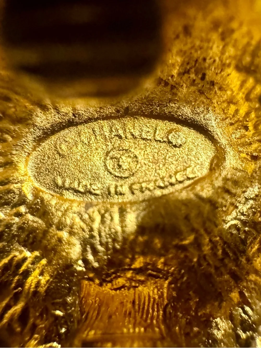Chanel gold-plated rope-twist CC round clip-on earring